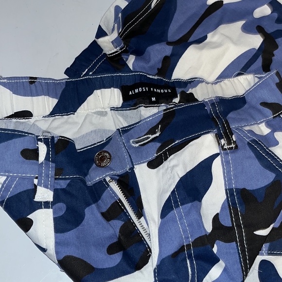 Blue cargos - Picture 2 of 3